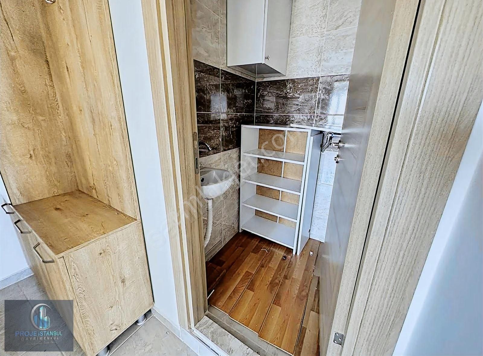 Pendik'te Manzaralı Ve Kapalı Otopaklı 2+1 Daire - Görsel 26