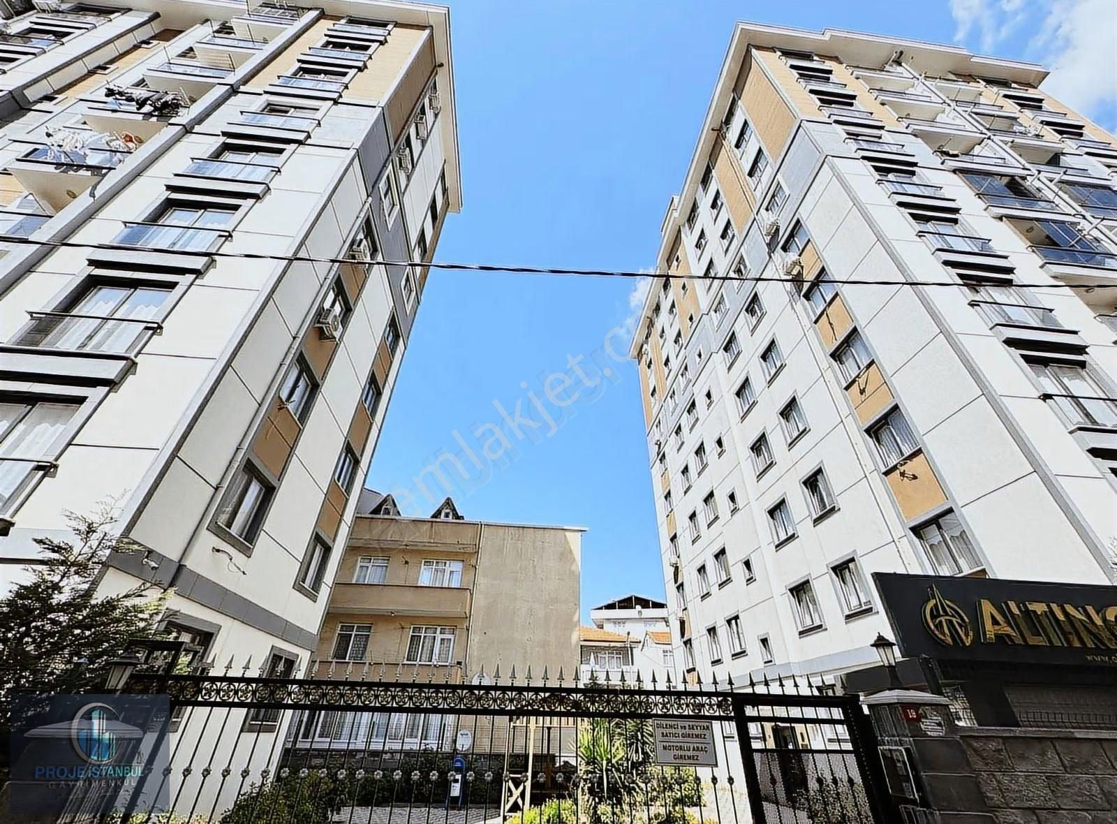 Pendik'te Manzaralı Ve Kapalı Otopaklı 2+1 Daire - Görsel 13