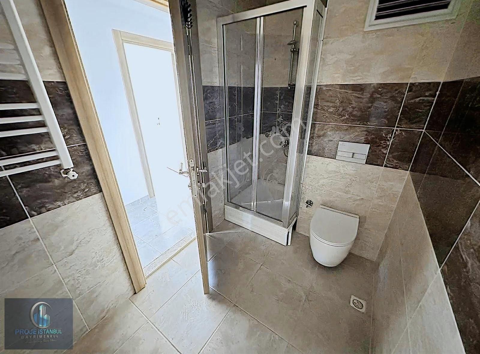 Pendik'te Manzaralı Ve Kapalı Otopaklı 2+1 Daire - Görsel 10
