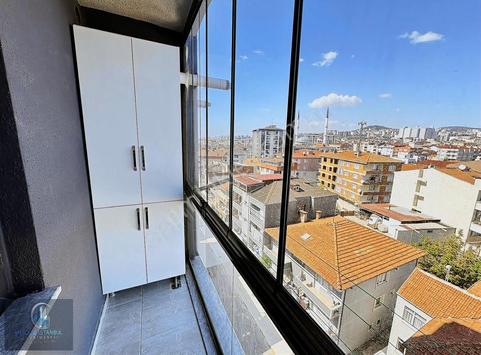 Pendik'te Manzaralı Ve Kapalı Otopaklı 2+1 Daire - Görsel 17