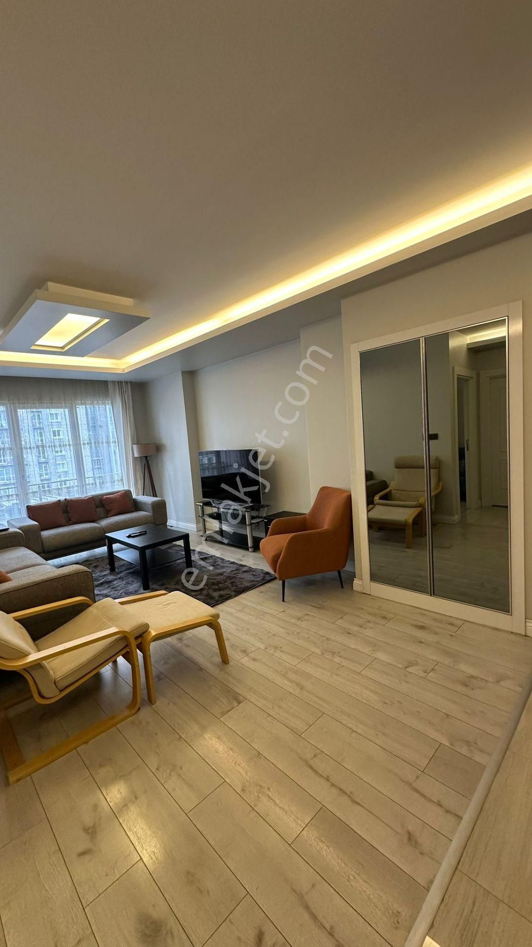 Esenyurt Cumhuriyet Mahallesi 1+1 Full Eşyalı Kiralık Daire Site İçerisinde Balkonlu Şehir Manzaralı - Görsel 6