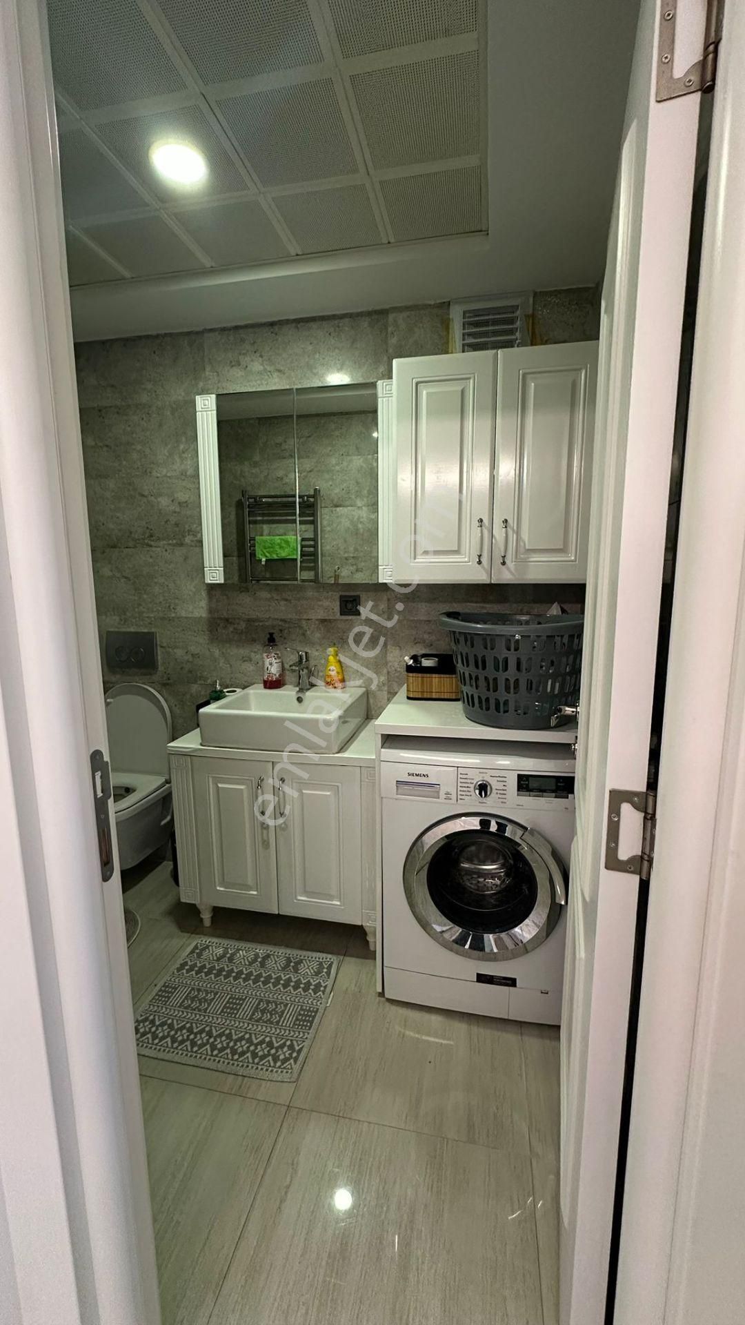 Esenyurt Cumhuriyet Mahallesi 1+1 Full Eşyalı Kiralık Daire Site İçerisinde Balkonlu Şehir Manzaralı - Görsel 13