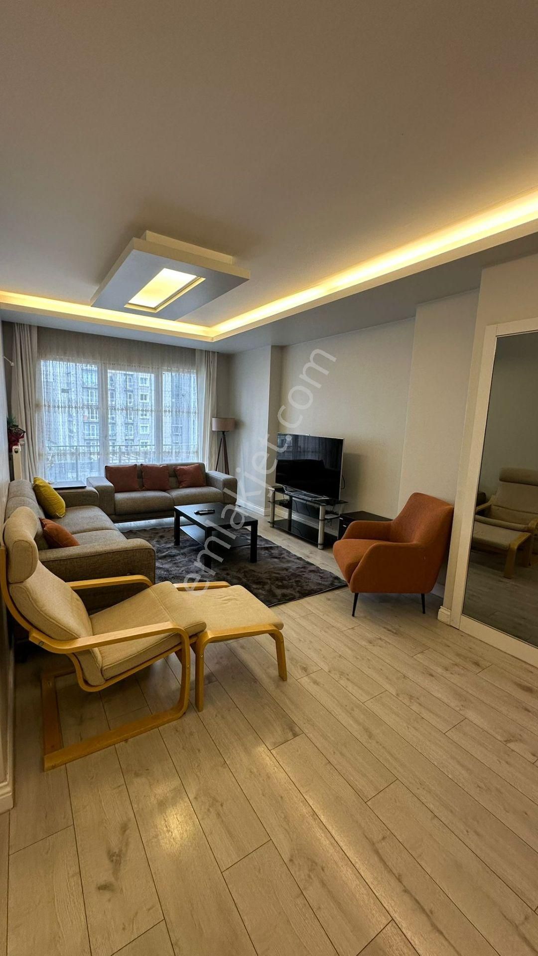 Esenyurt Cumhuriyet Mahallesi 1+1 Full Eşyalı Kiralık Daire Site İçerisinde Balkonlu Şehir Manzaralı - Görsel 4