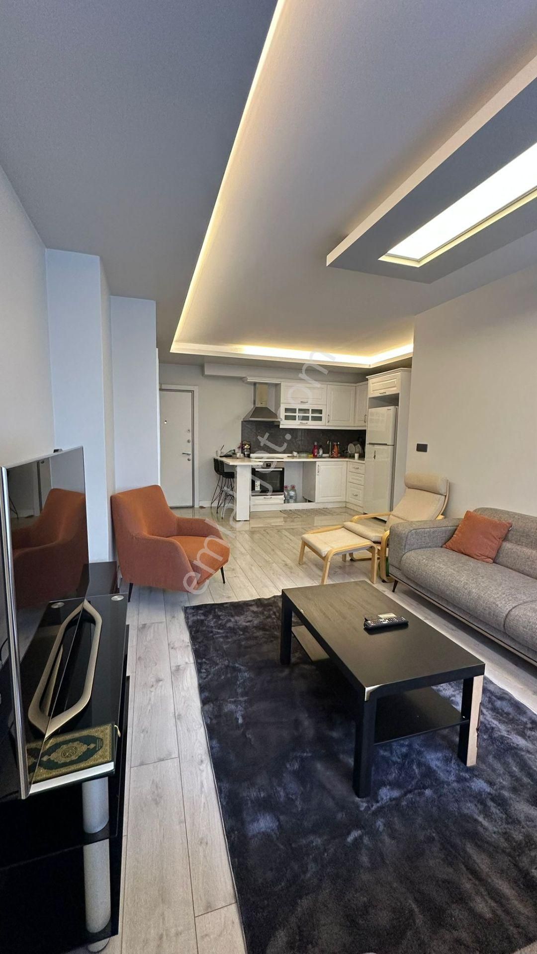 Esenyurt Cumhuriyet Mahallesi 1+1 Full Eşyalı Kiralık Daire Site İçerisinde Balkonlu Şehir Manzaralı - Görsel 12