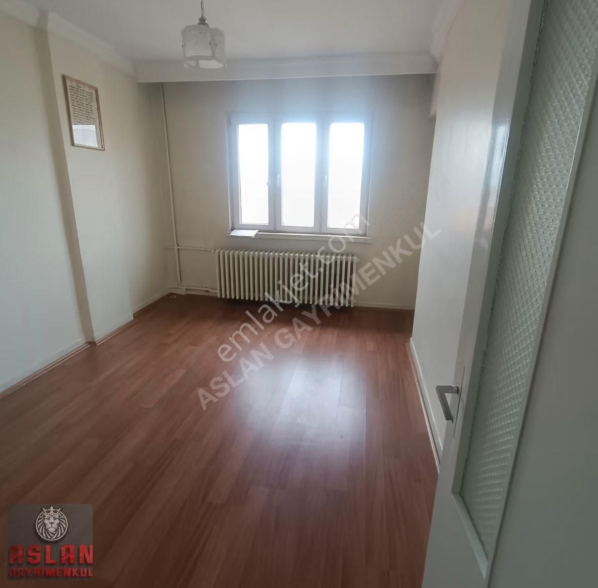 Aslan Emlak Gayrimenkulden Atatürk Bulvarı Üstü Satılık 2+1 - Görsel 8