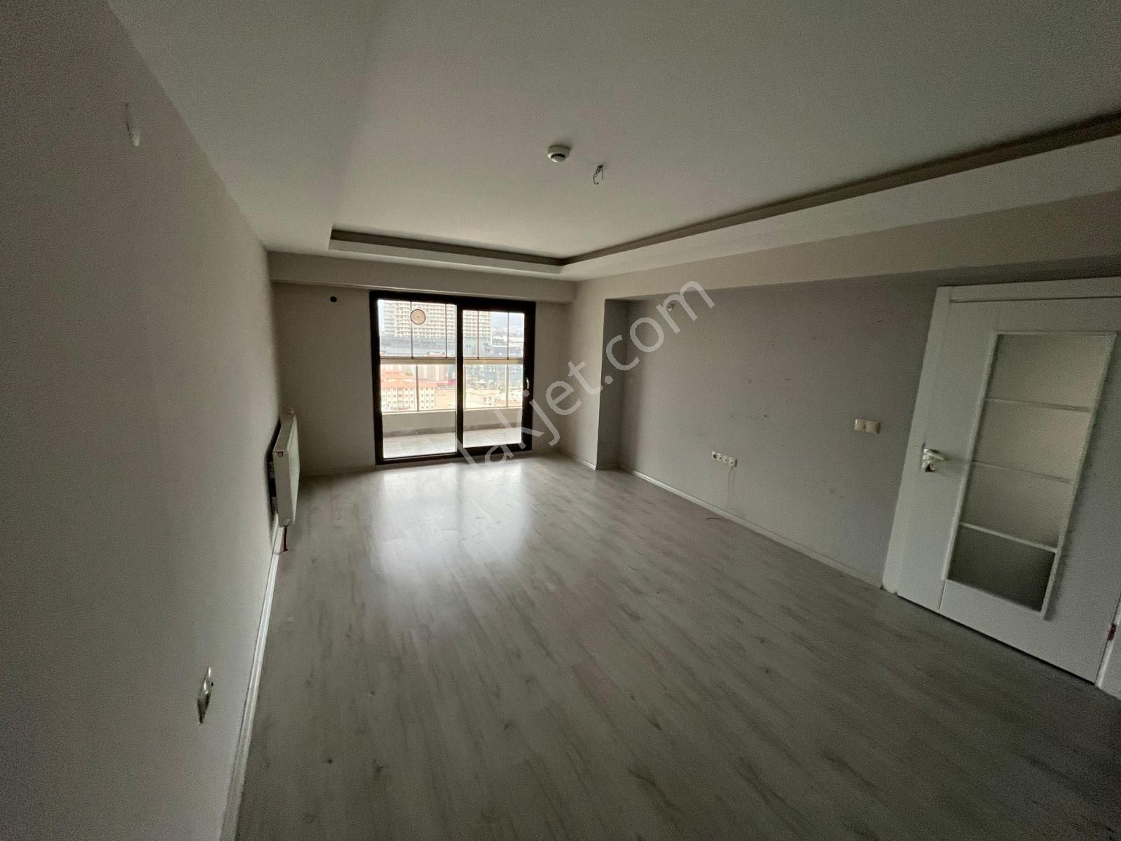 Bornova Trio Sky Da Boş 2+1 Satılık Daire - Görsel 5