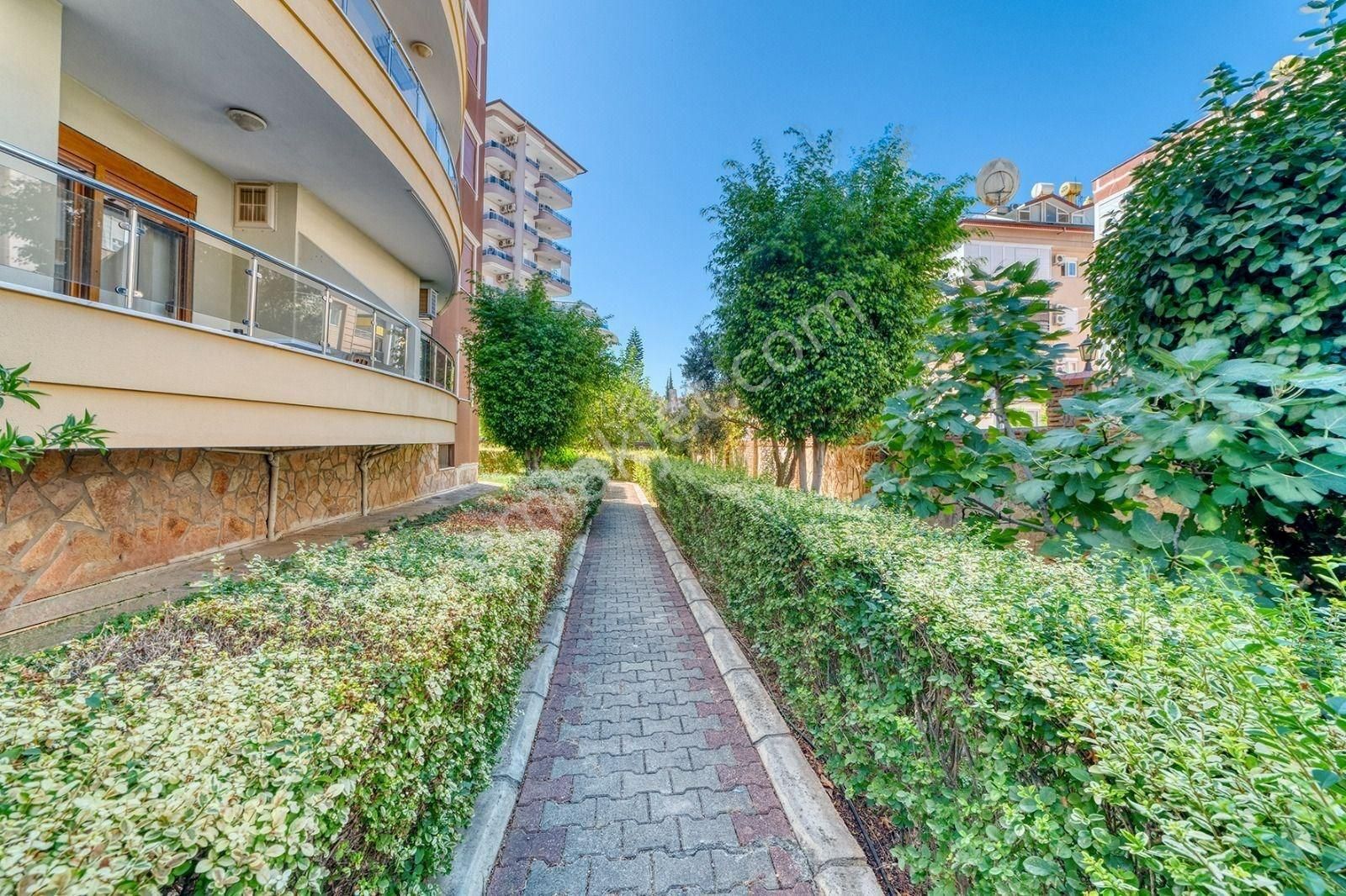 Alanya / Kleopatra’da 4+1 Satılık Lüks Daire — Vatandaşlığa Uygun! - Görsel 27