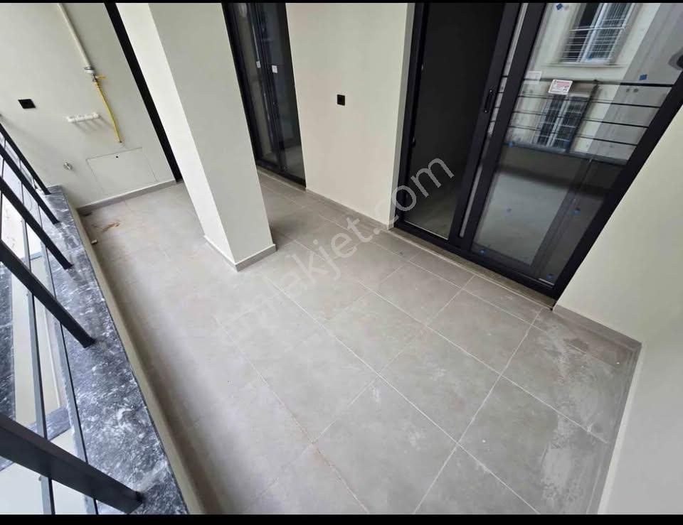 Esenyurt Cumhuriyet Mh. Metrobüse Yakın Mesafede Yüksek Giriş 1+1 Daire.. - Görsel 9