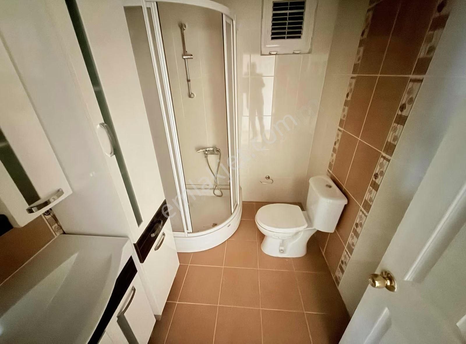 Bahçelievler'de Kiralık 3+1 Daire - Cadde Üzeri, 120m² - Görsel 6