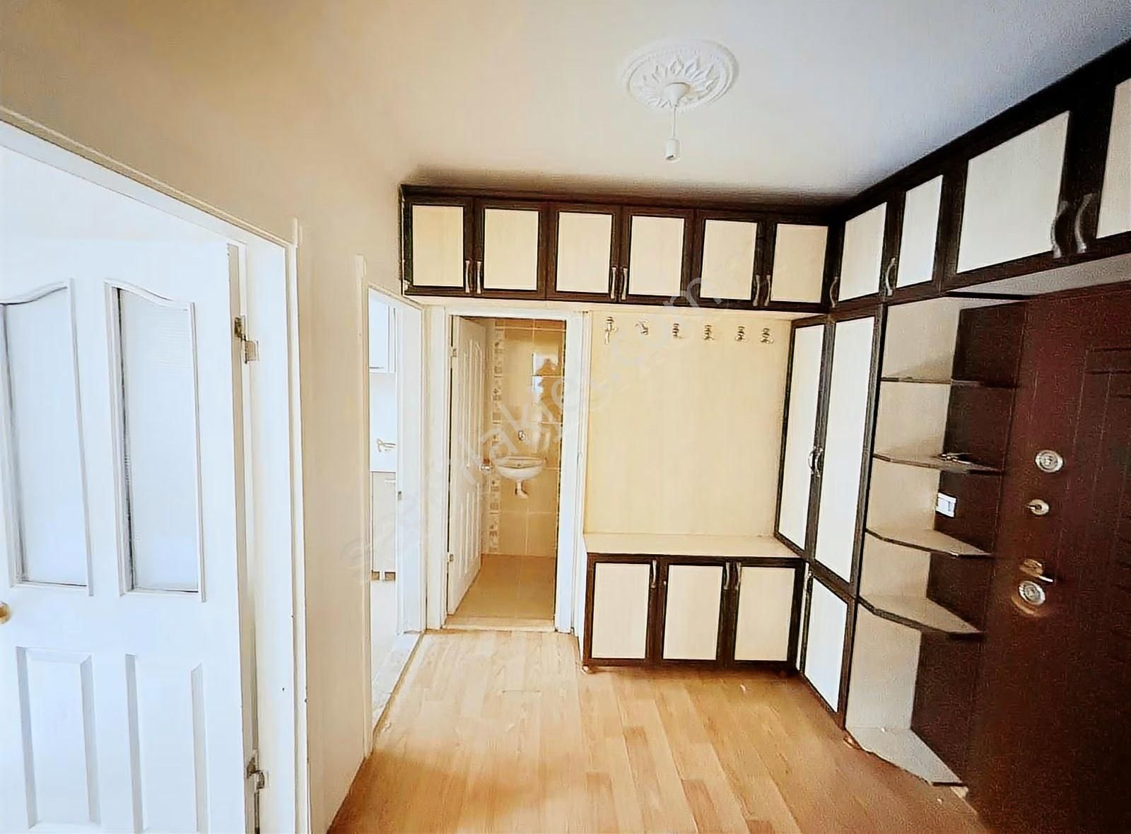 Bahçelievler'de Kiralık 3+1 Daire - Cadde Üzeri, 120m² - Görsel 15