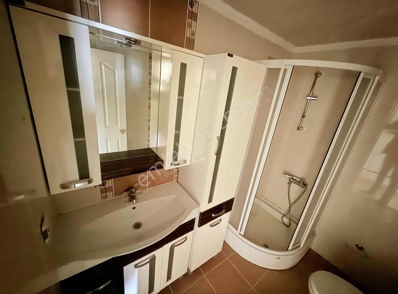 Bahçelievler'de Kiralık 3+1 Daire - Cadde Üzeri, 120m² - Görsel 7