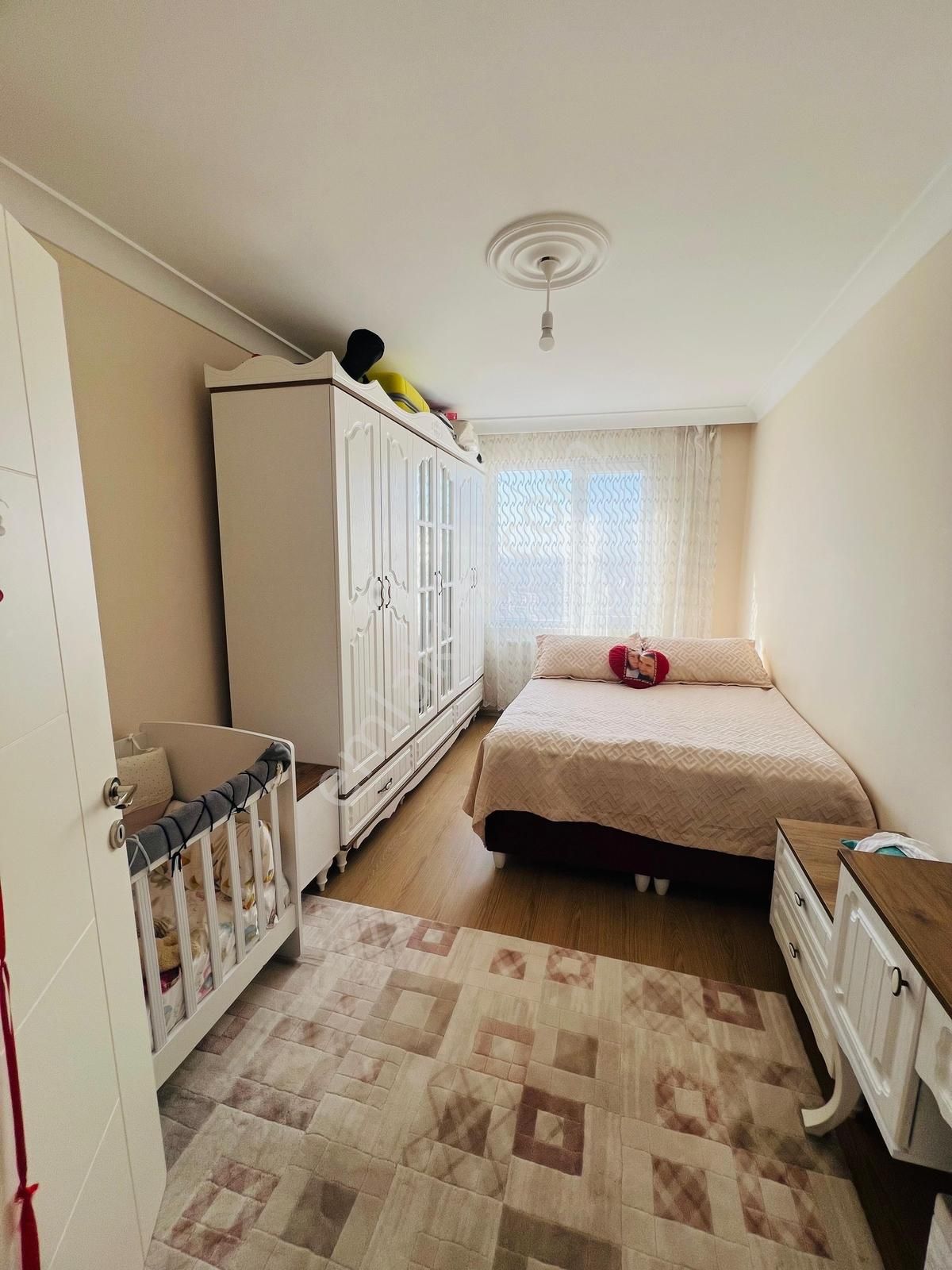 İstanbul Sancaktepe Safa Mah. Satılık 2+1 Ara Kat 95 M2 - Görsel 25