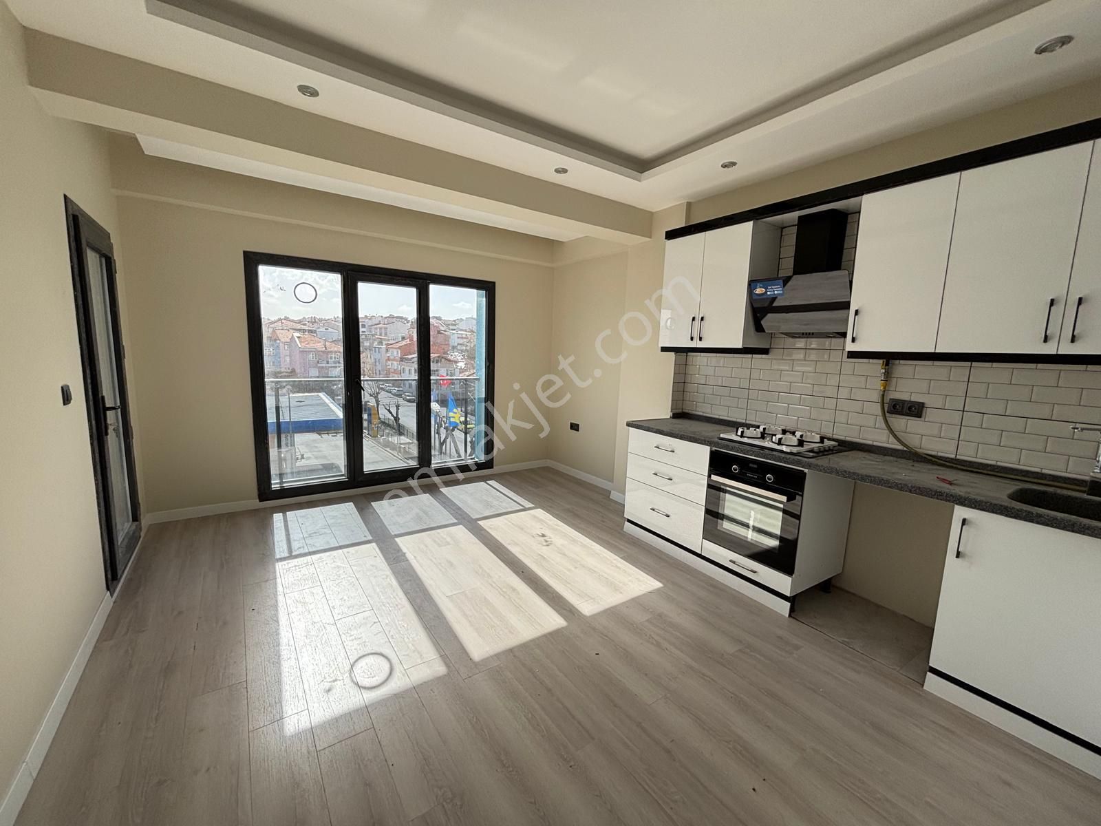 Cb King'den Cengiz Topel Caddesi'nde 2+1 Sıfır Kiralık Daire - Görsel 9