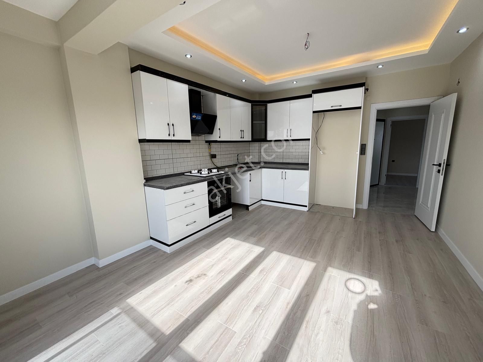 Cb King'den Cengiz Topel Caddesi'nde 2+1 Sıfır Kiralık Daire - Görsel 15