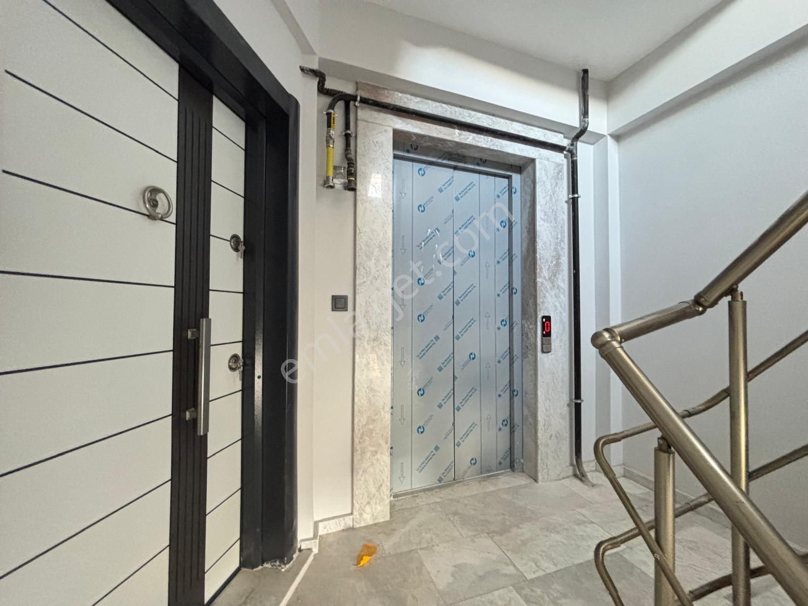 Cb King'den Cengiz Topel Caddesi'nde 2+1 Sıfır Kiralık Daire - Görsel 2