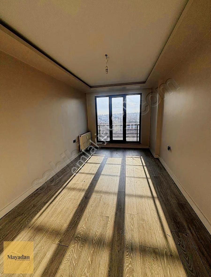 Mayadan Gyo Corner Plazada Ön Cephe Köşe Kiralık Ofis Yada Daire - Görsel 10