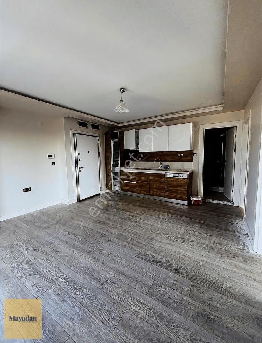 Mayadan Gyo Corner Plazada Ön Cephe Köşe Kiralık Ofis Yada Daire - Görsel 14