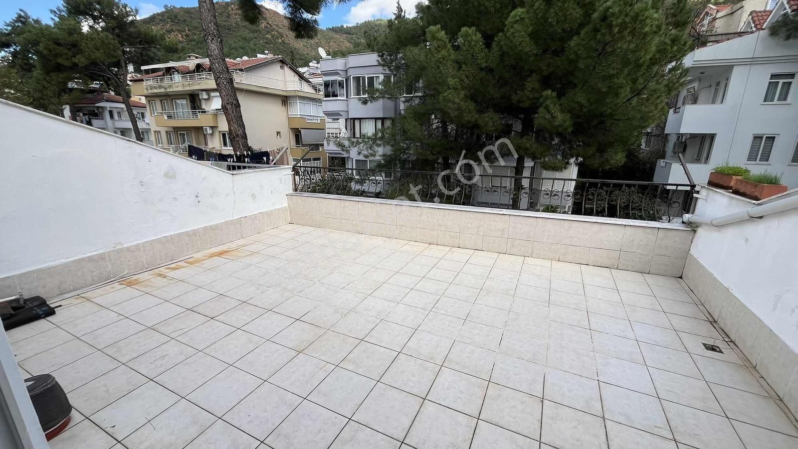 Sarıana Mahallesinde Satılık 4+1 Kapalı Mutfak Dubleks Daire - Görsel 15