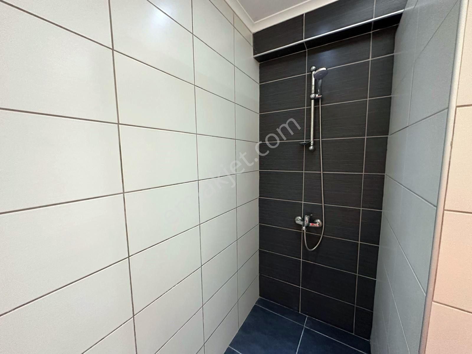 Ovacık'ta Ferah 4+1 Triplex Villa - Görsel 27