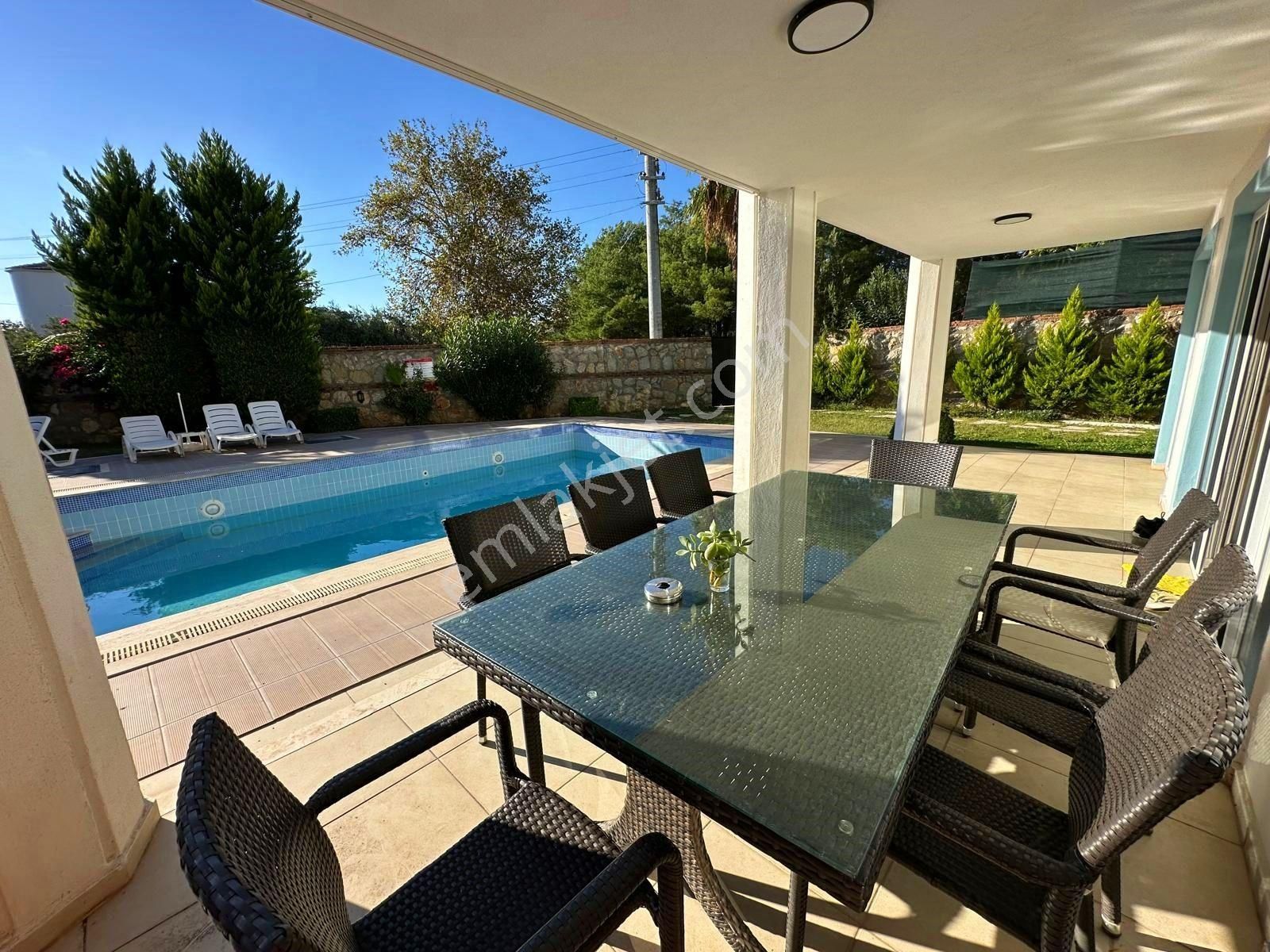 Ovacık'ta Ferah 4+1 Triplex Villa - Görsel 32