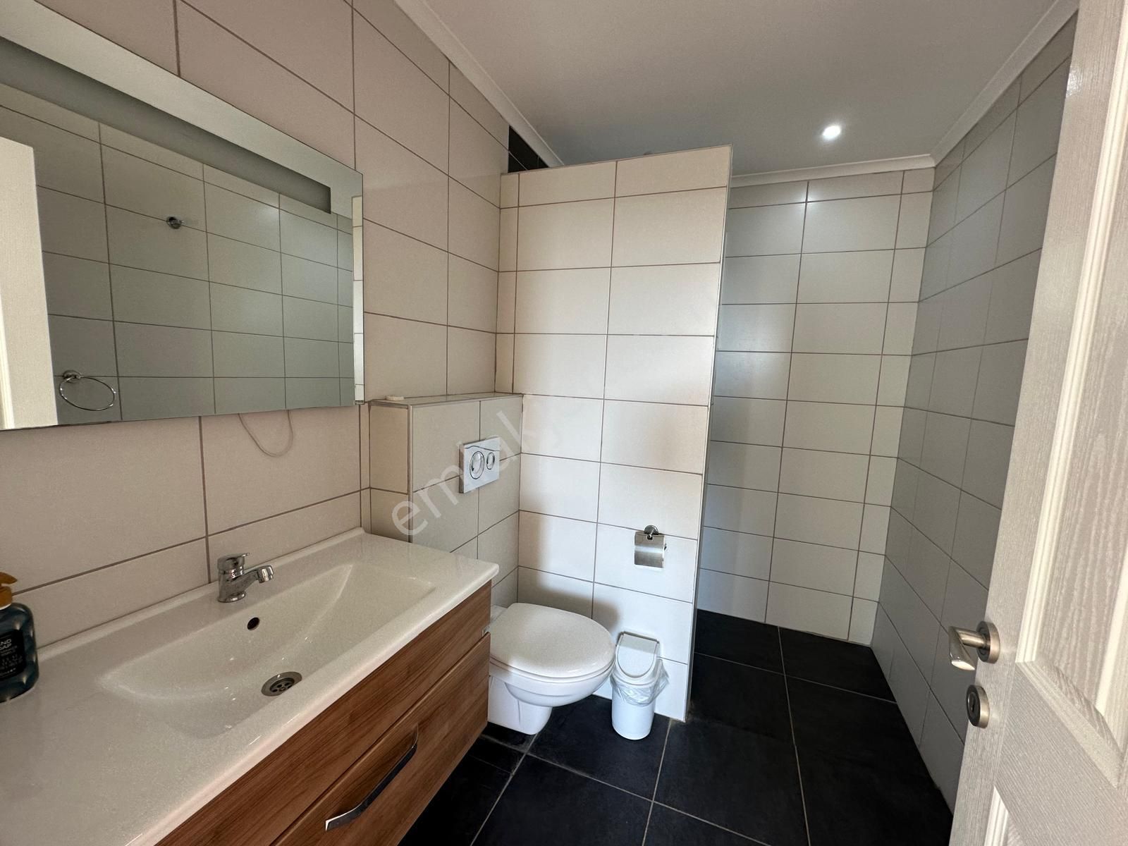 Ovacık'ta Ferah 4+1 Triplex Villa - Görsel 17