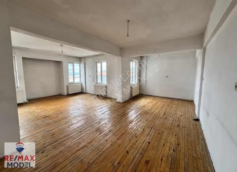 Remax Model Yenişehir Ar Konutları Sitesinde 2+1 Satılık Daire - Görsel 8