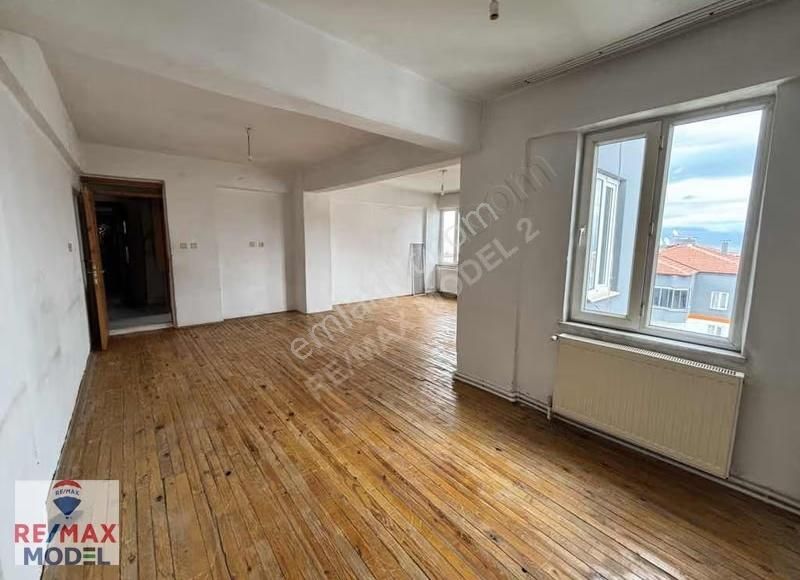 Remax Model Yenişehir Ar Konutları Sitesinde 2+1 Satılık Daire - Görsel 2