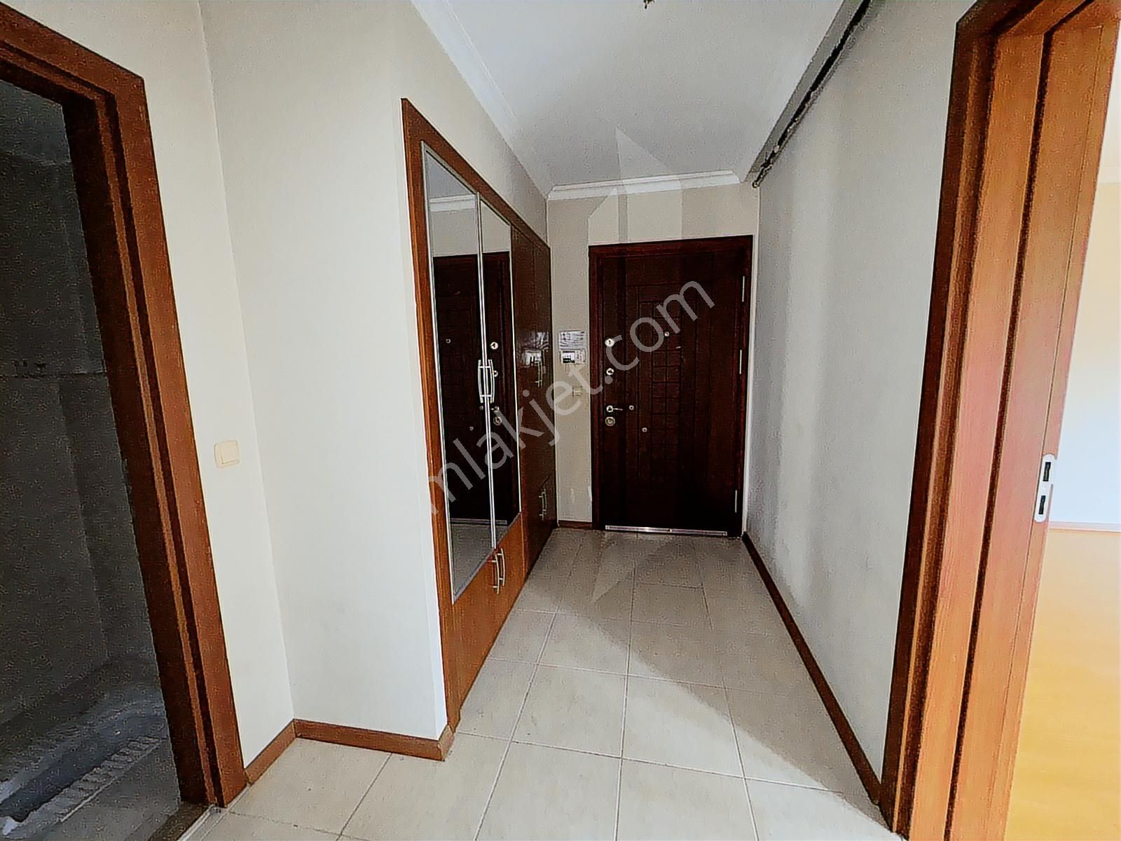 Neveser Konakları Kiralık 90m2 1+1 3.kat Geniş Balkonlu - Görsel 3