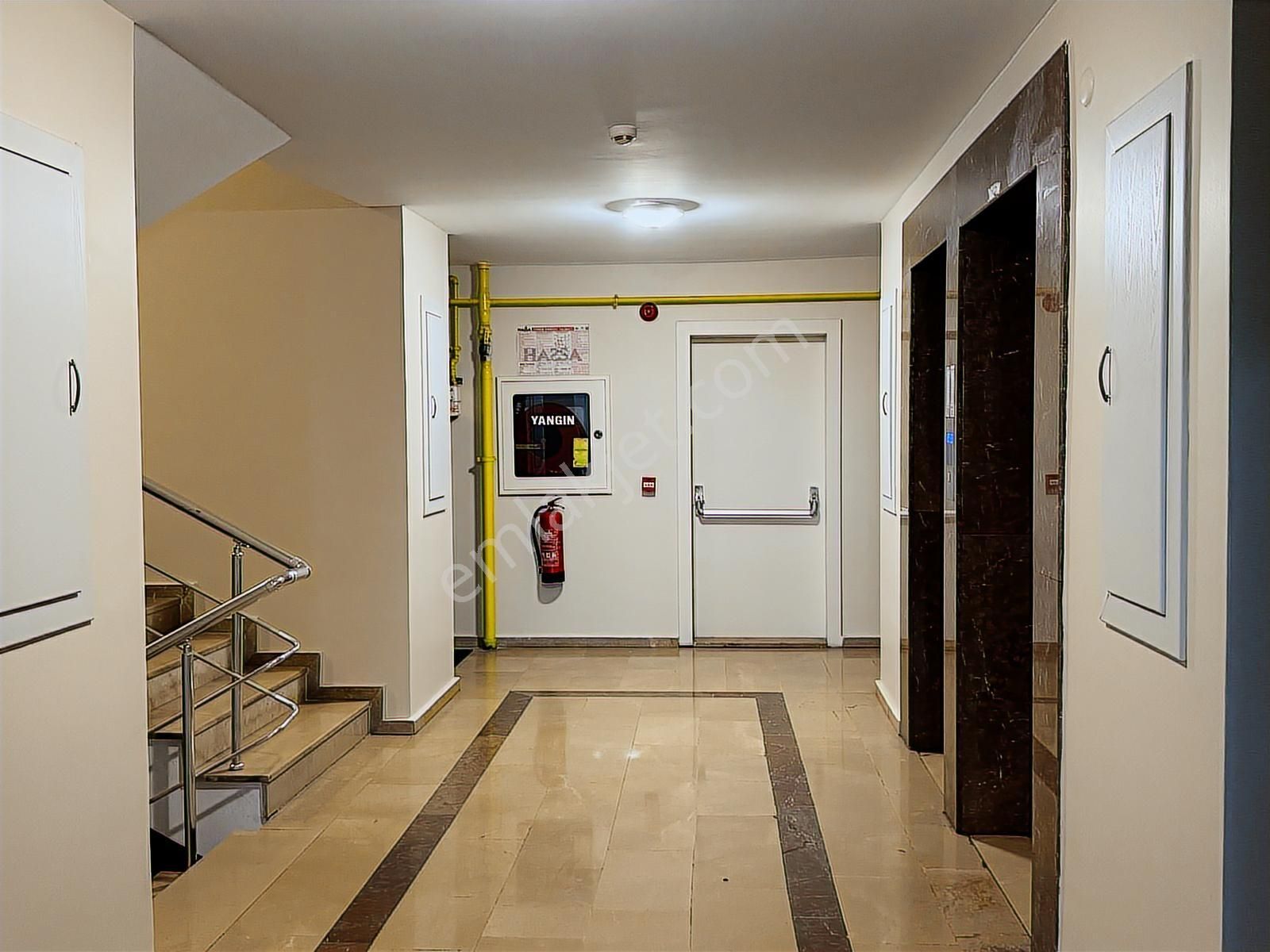 Neveser Konakları Kiralık 90m2 1+1 3.kat Geniş Balkonlu - Görsel 20