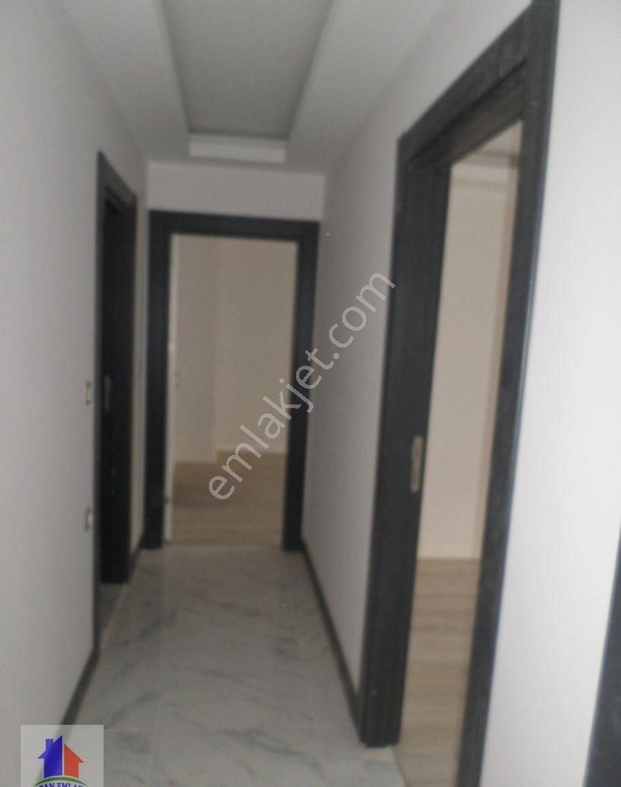 Mudanya Burgaz Mah.de Satılık Daire P Havuzlu 1+1 Açıklamayı Okuyunuz Deniz Görür Site İçi Güvenlik. - Görsel 8
