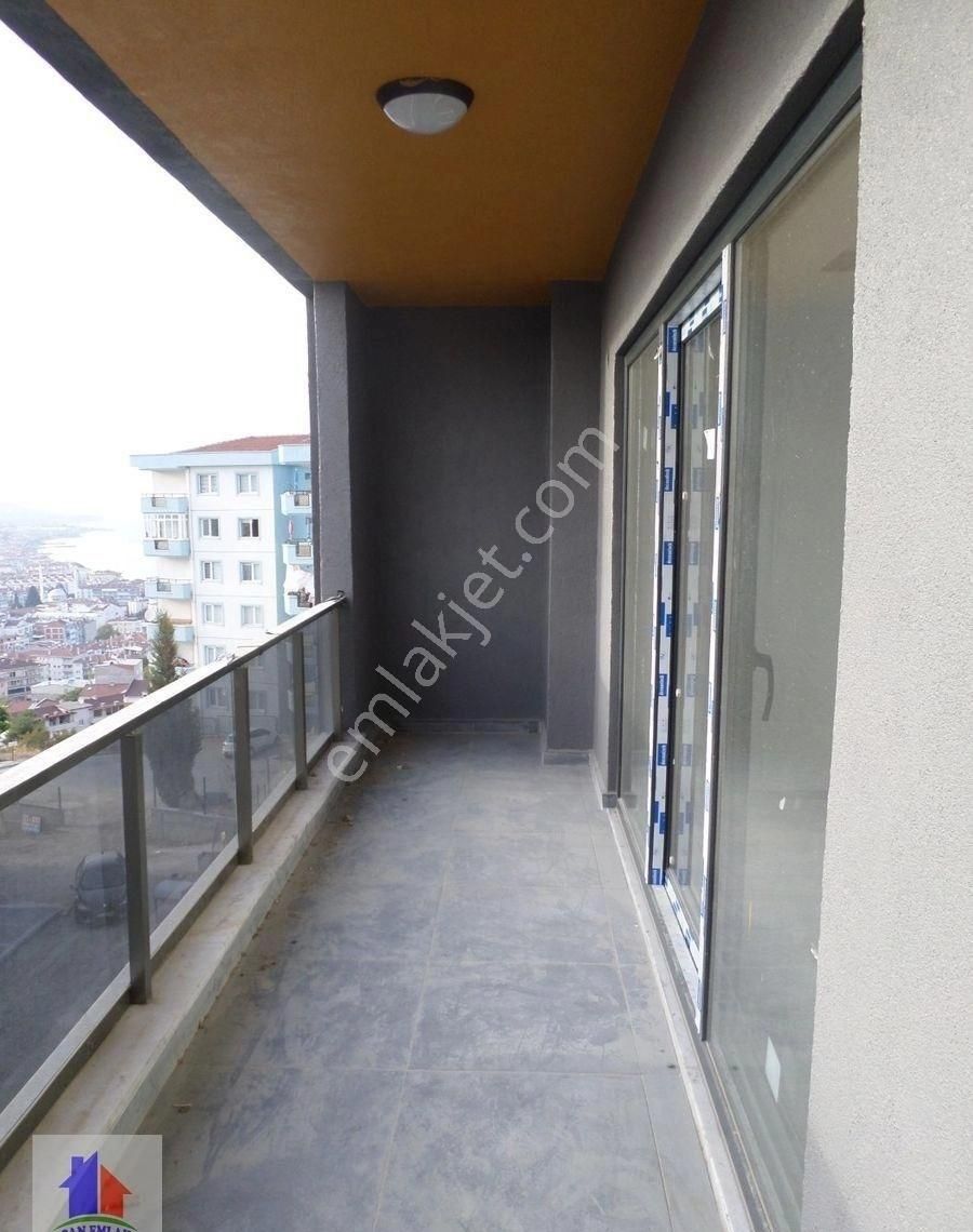 Mudanya Burgaz Mah.de Satılık Daire P Havuzlu 1+1 Açıklamayı Okuyunuz Deniz Görür Site İçi Güvenlik. - Görsel 19