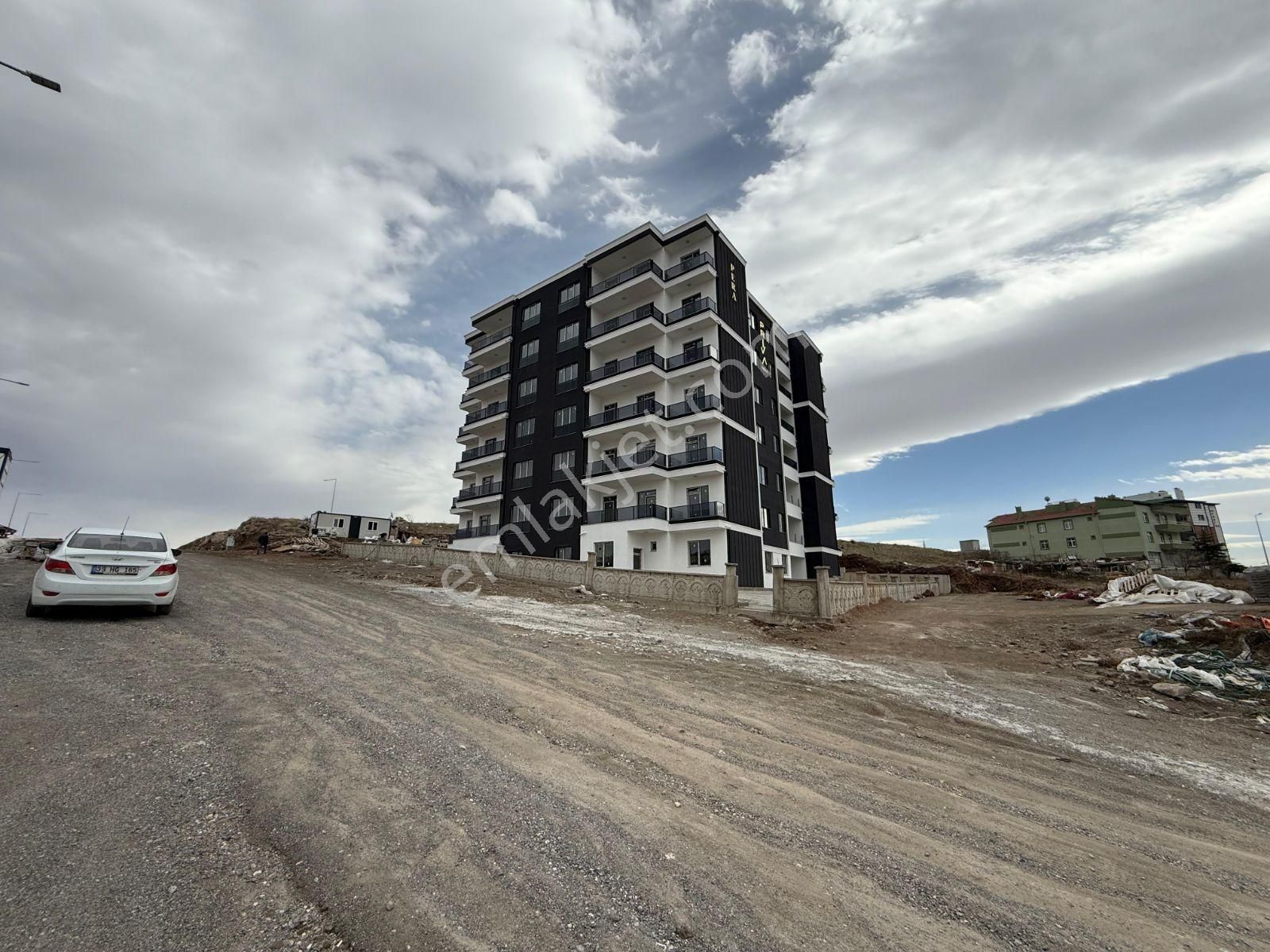 Fetanet Emlak'tan 2,5+1 Ultra Lüks Ara Kat Fırsat Dairesi - Görsel 16