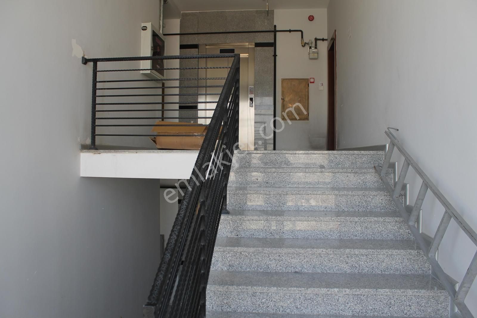 Çayyolu Anchor 'da Yapılı Geniş Ofis - Görsel 3