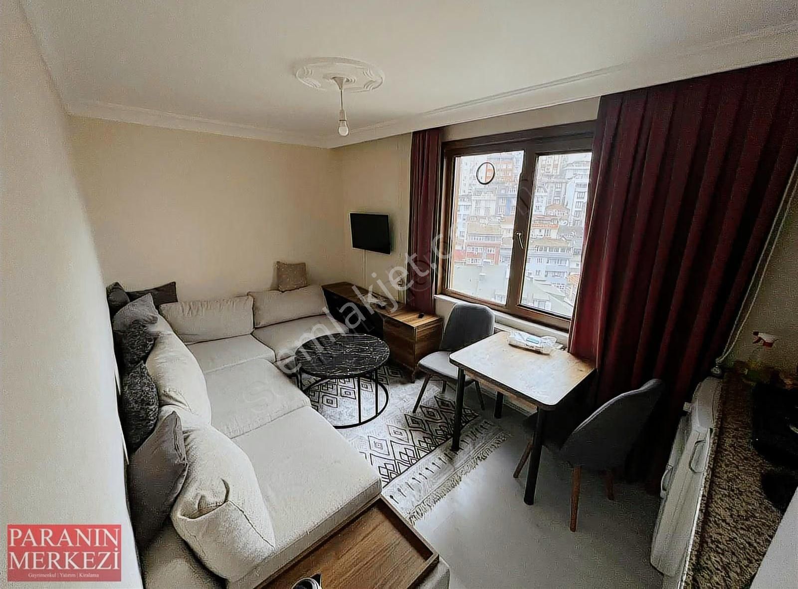 Metroya 14 Dk Yürüme Mesafesinde Full Eşyalı 3+1 Daire