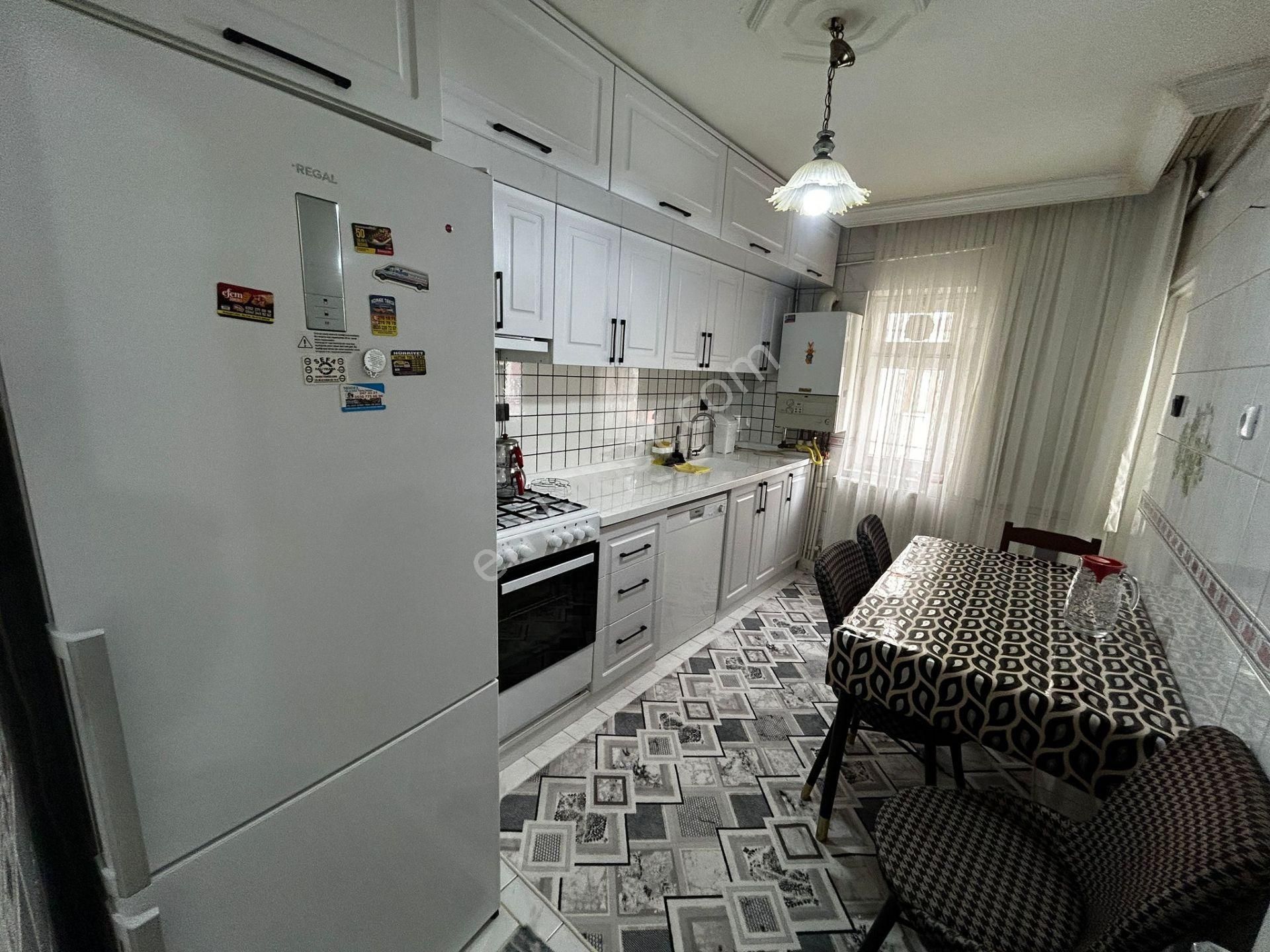 Sincan Selçuklu Mahallesinde 3+1 Full Eşyalı Yapılı Kiralık Daire !!