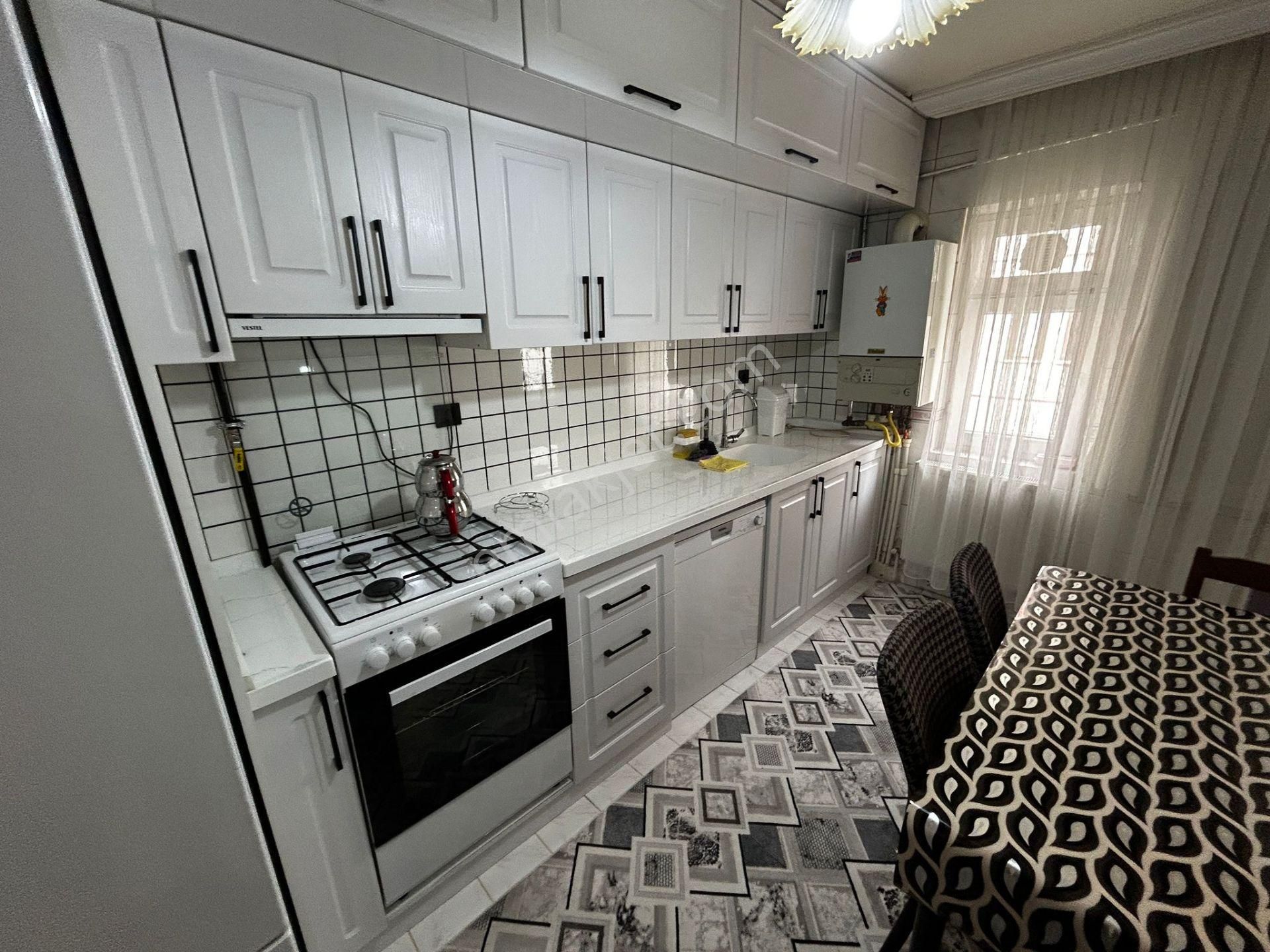 Sincan Selçuklu Mahallesinde 3+1 Full Eşyalı Yapılı Kiralık Daire !! - Görsel 2