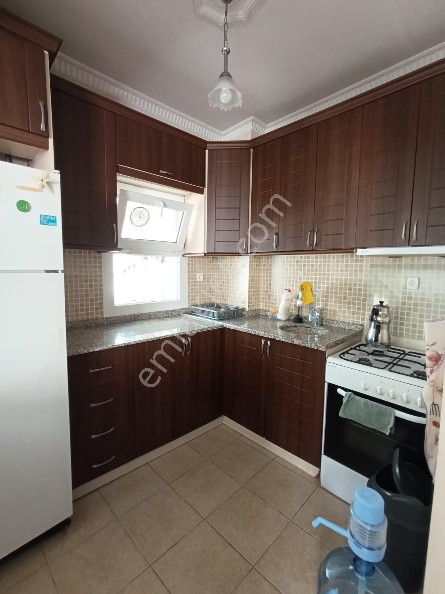 Balçova Eğitim'de Full Eşyalı Ara Kat D.gazlı 2+1 Kiralık Daire! - Görsel 9