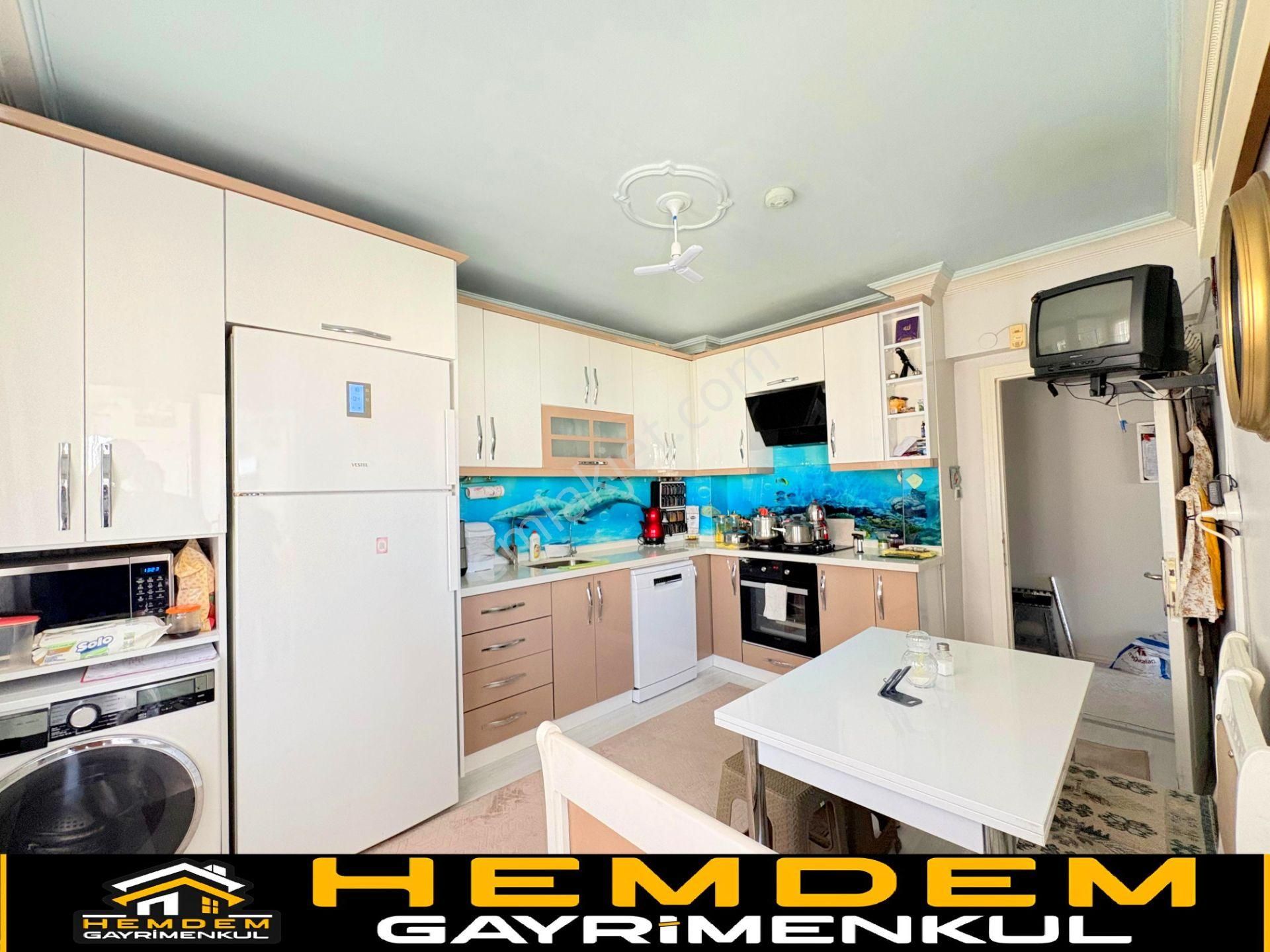 Hemdem Gayrimenkul'den İstasyon'da Mit-kale-ayyıldız Projesi Yanı Arakatta 3+1 Satılık Daire