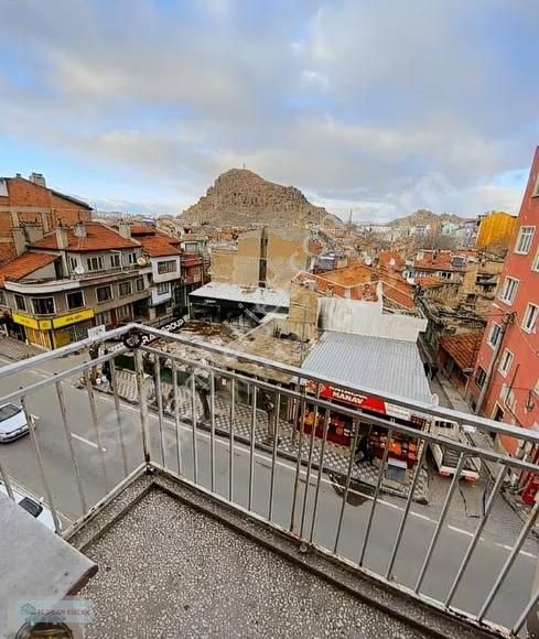 Afyon Tezcan Emlaktan Yunus Emre Mahallesinde 2+1 Ara Kat Daire - Görsel 8