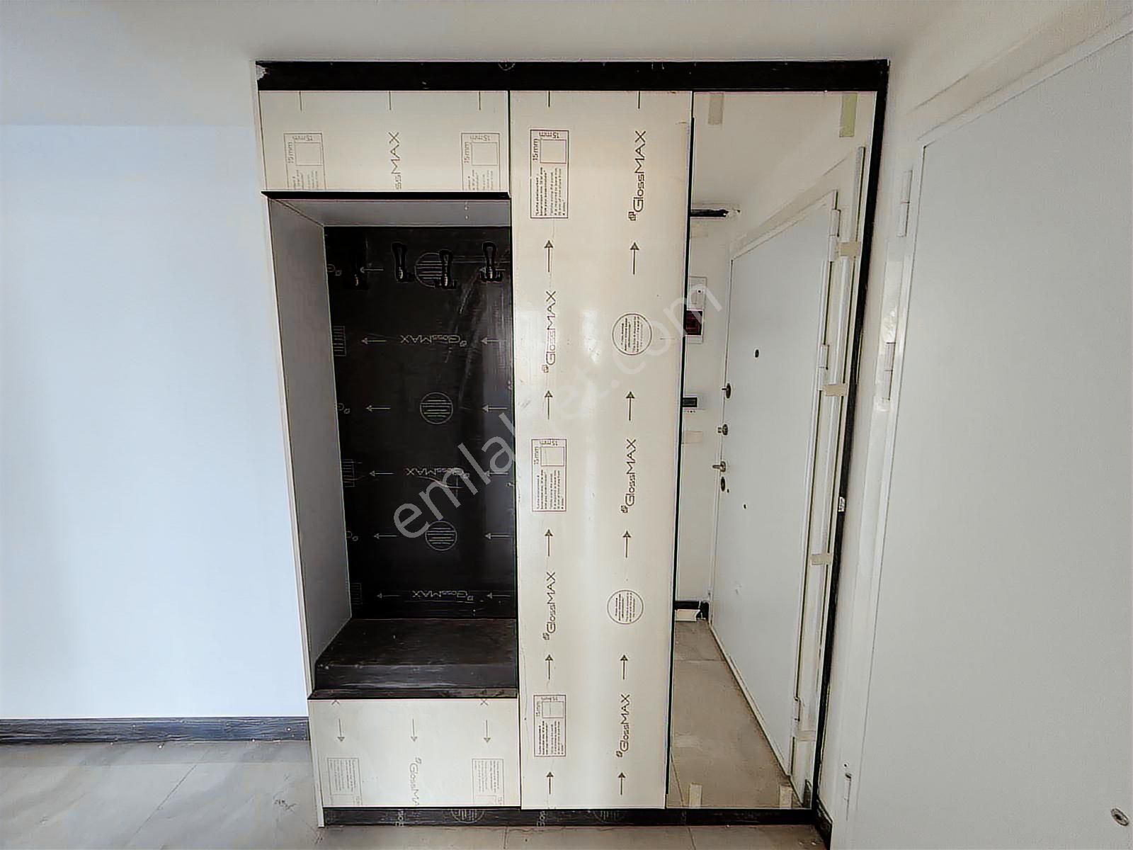 Turyaptan İzsiz Towersda Giriş Kat Havuz Cephe 3+1 Kiralık Daire - Görsel 13