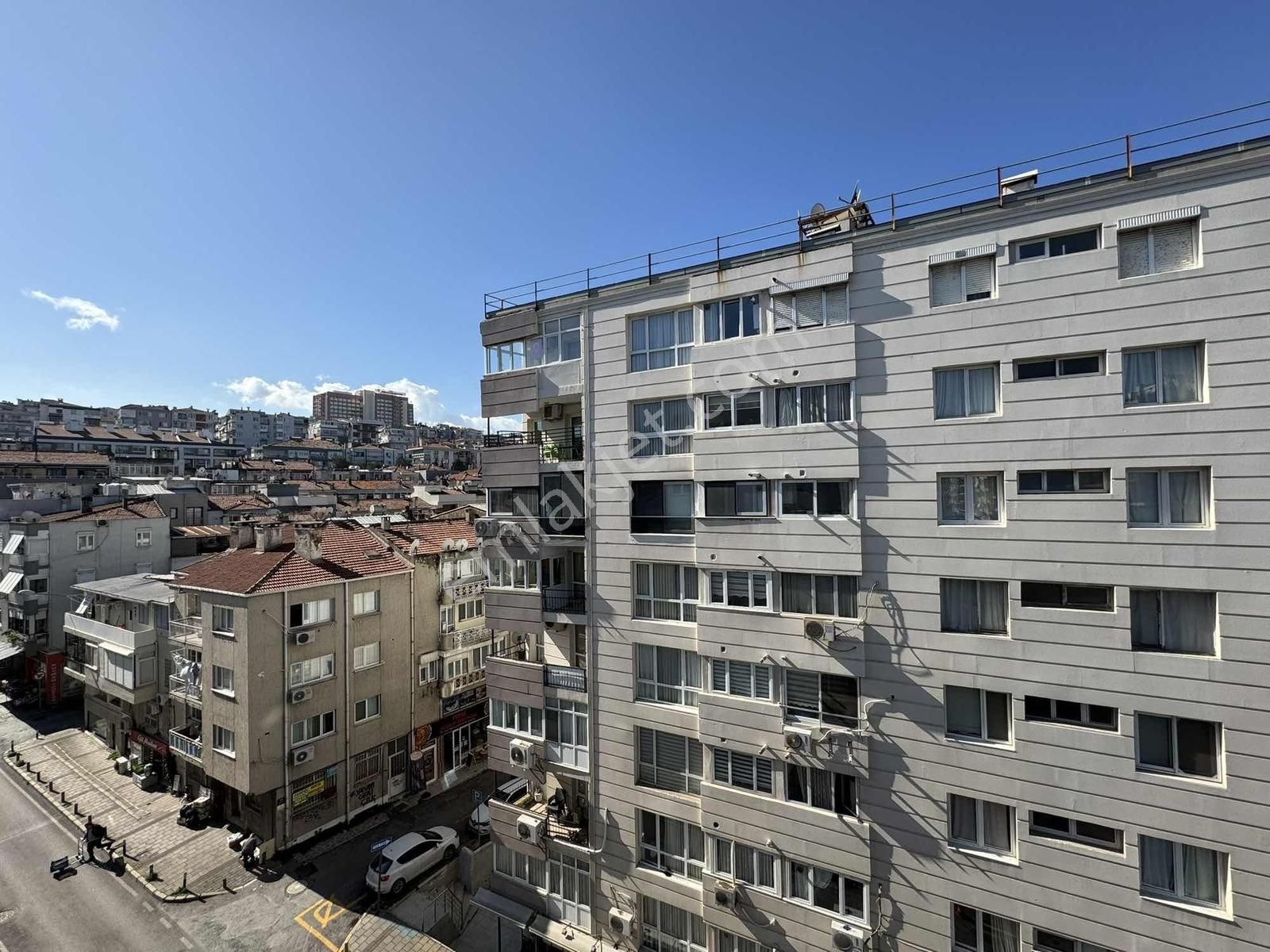 Bürmen'den Hatay Caddesi Üzerinde Asansörlü Köşe Konumlu Daire - Görsel 3