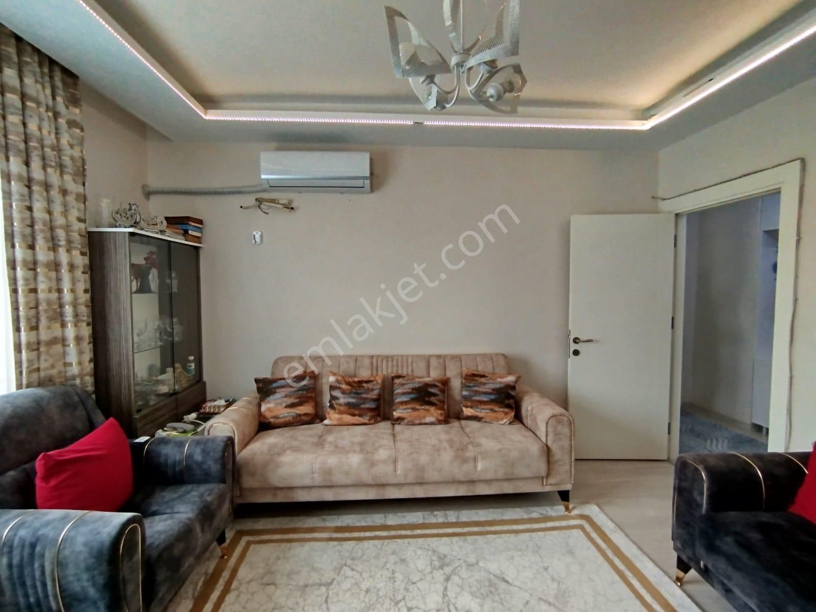 Aşağı Alata'da Satılık 2+1 Daire, 80m², Merkezi Konum - Görsel 4