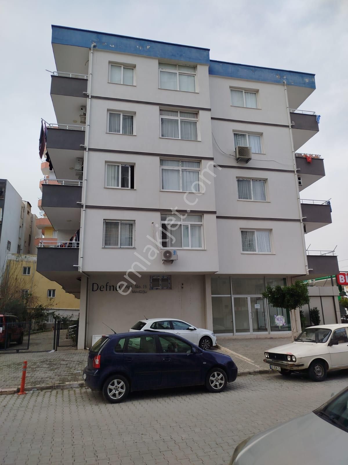 Aşağı Alata'da Satılık 2+1 Daire, 80m², Merkezi Konum