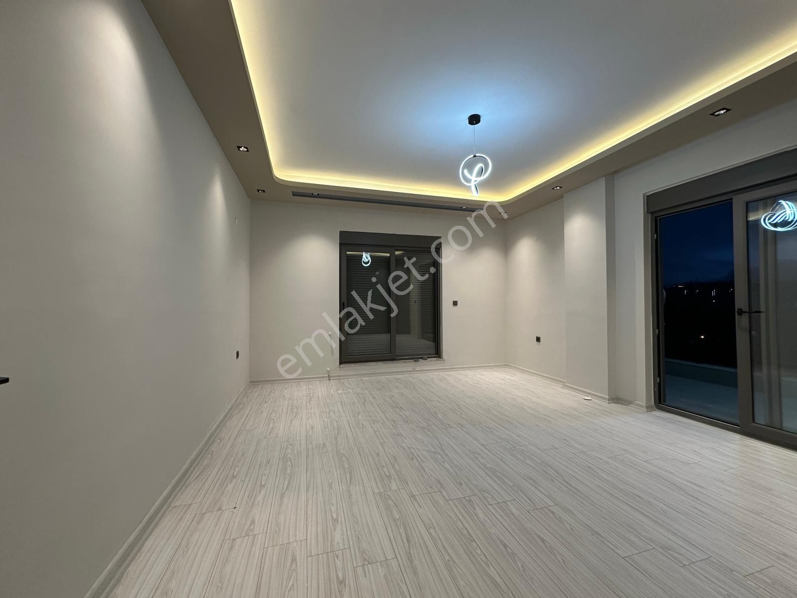Aydoğmuş Mah. 3+1 Lüks Cadde Üzeri Ebeveyn Banyolu Çift Balkonlu - Görsel 33