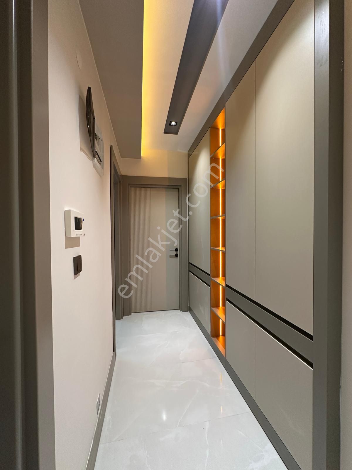 Aydoğmuş Mah. 3+1 Lüks Cadde Üzeri Ebeveyn Banyolu Çift Balkonlu - Görsel 31