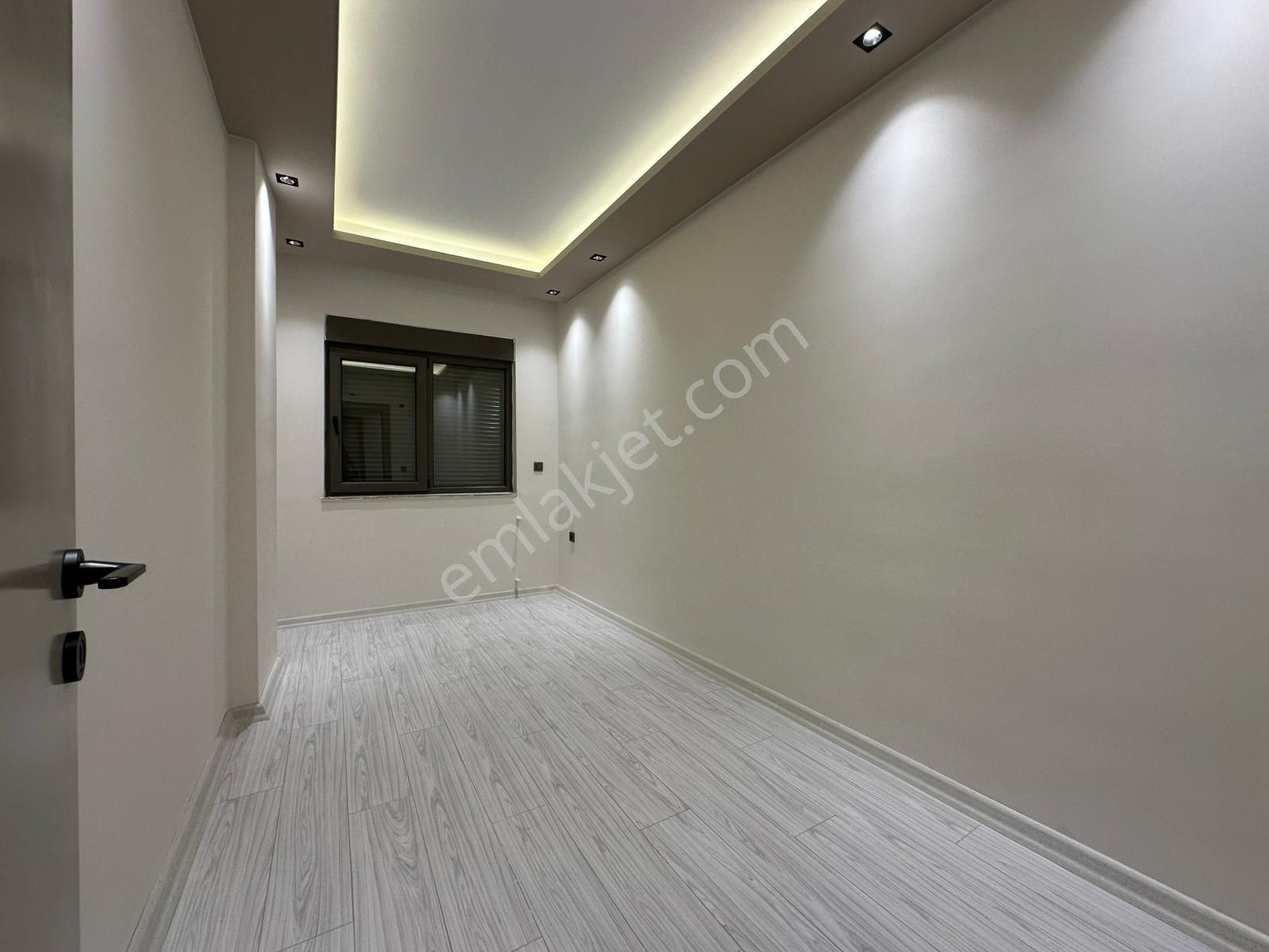 Aydoğmuş Mah. 3+1 Lüks Cadde Üzeri Ebeveyn Banyolu Çift Balkonlu - Görsel 32