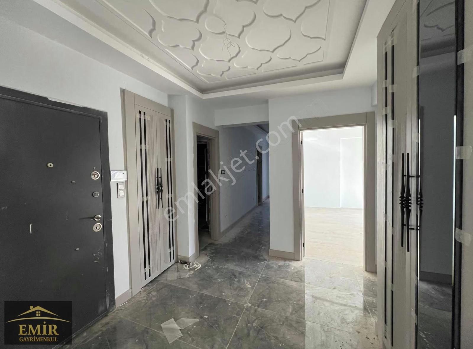 Emir Gayrimenul Belkızda Satılık 3+1 Oturuma Hazır Daire Sunar - Görsel 17