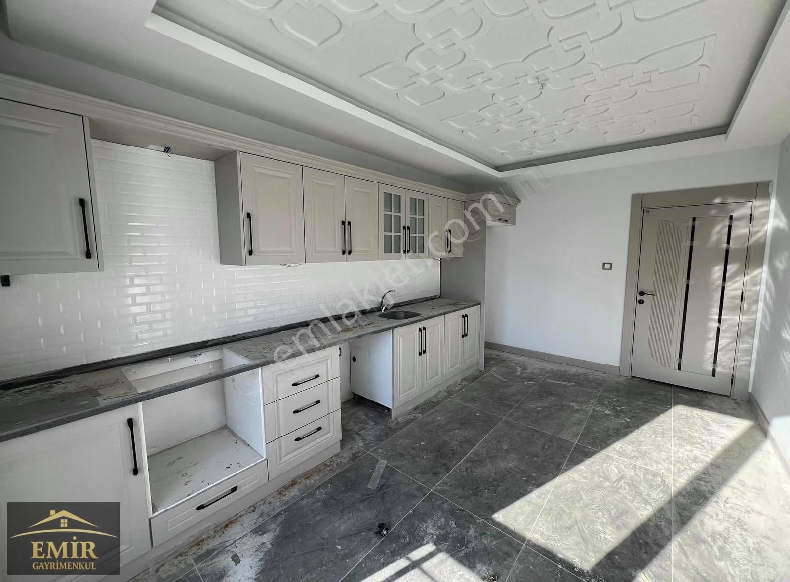 Emir Gayrimenul Belkızda Satılık 3+1 Oturuma Hazır Daire Sunar - Görsel 12