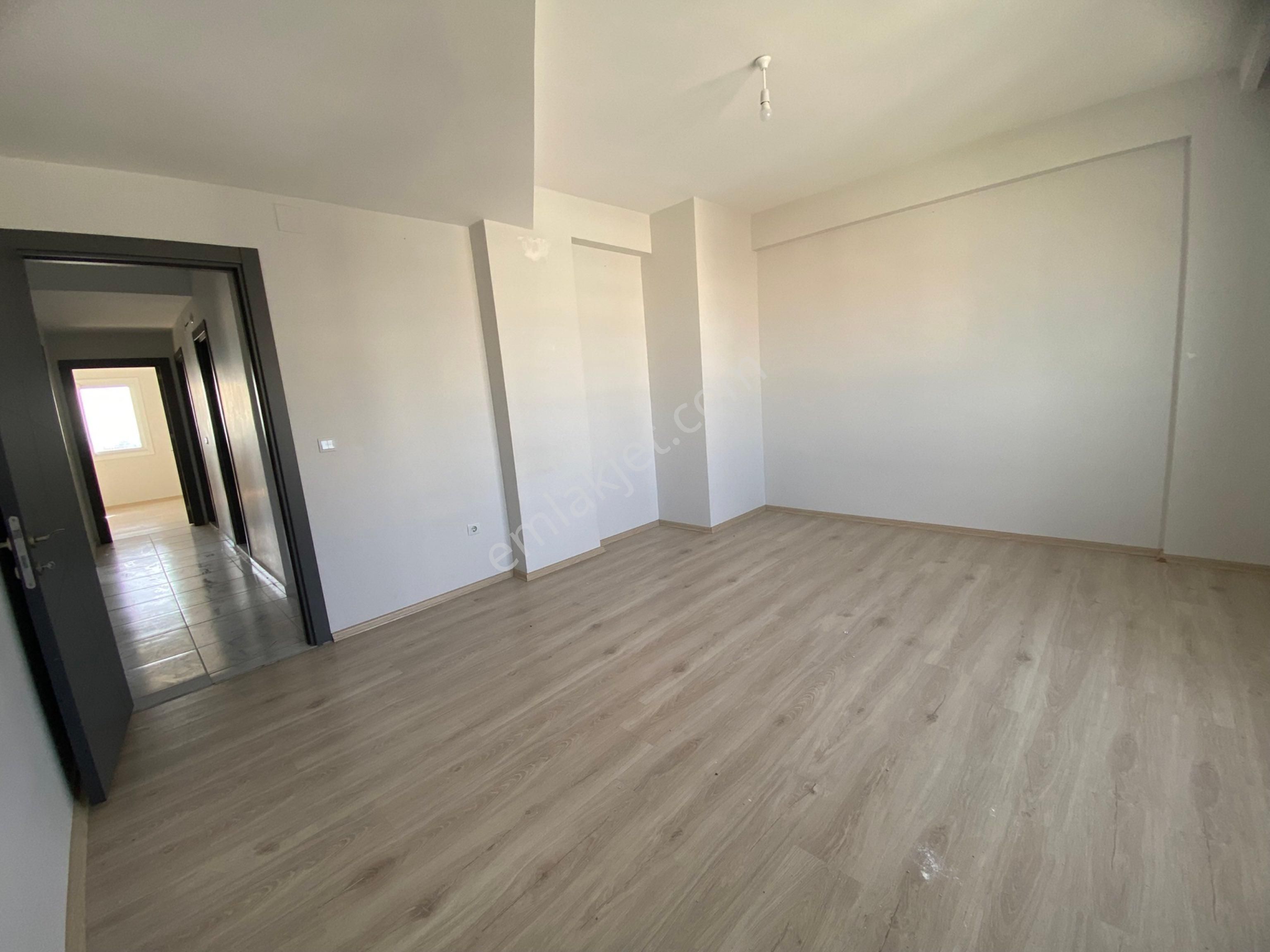 Kozanyolu Üzerinde, Yeni,temiz Kiralık Daire - Görsel 2