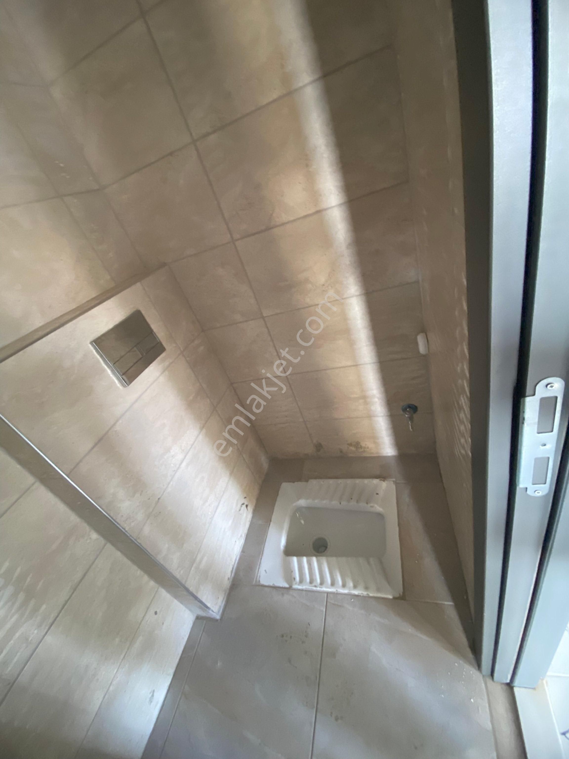 Kozanyolu Üzerinde, Yeni,temiz Kiralık Daire - Görsel 9